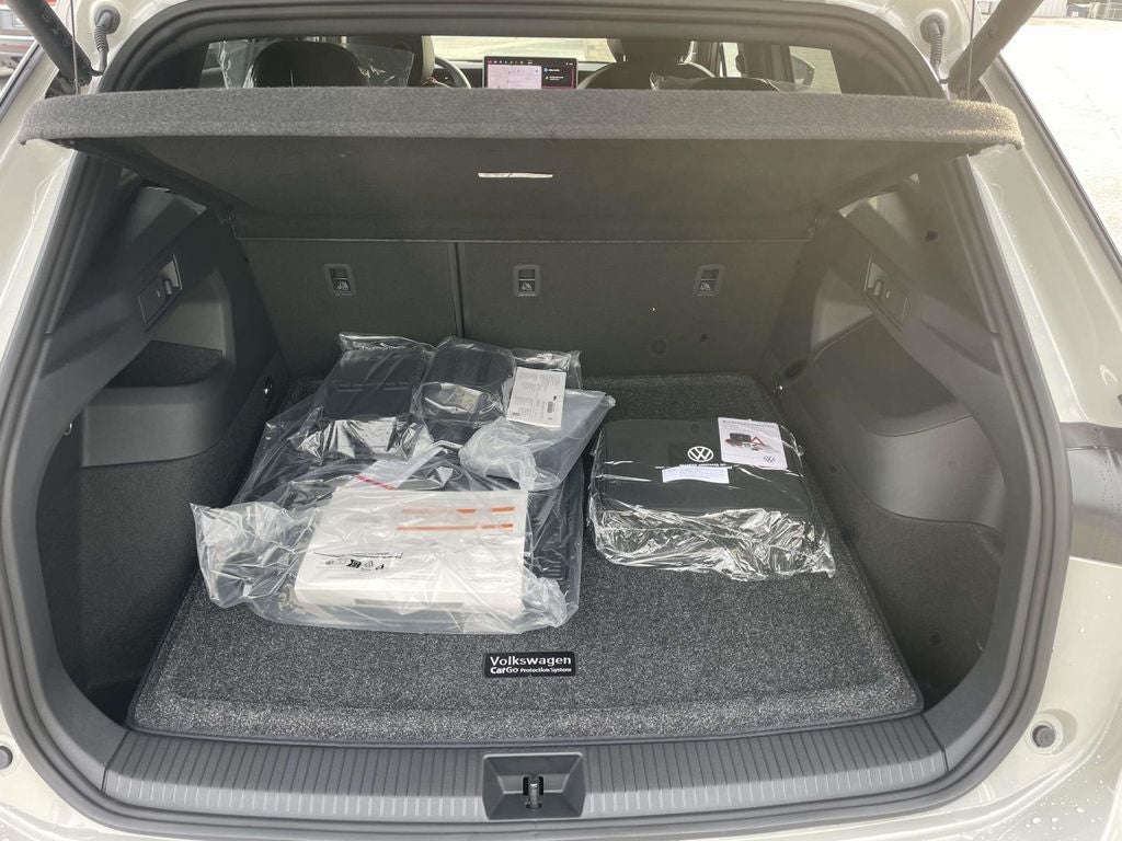 2026 Volkswagen Tiguan 2.0T SEL R-Line Turbo