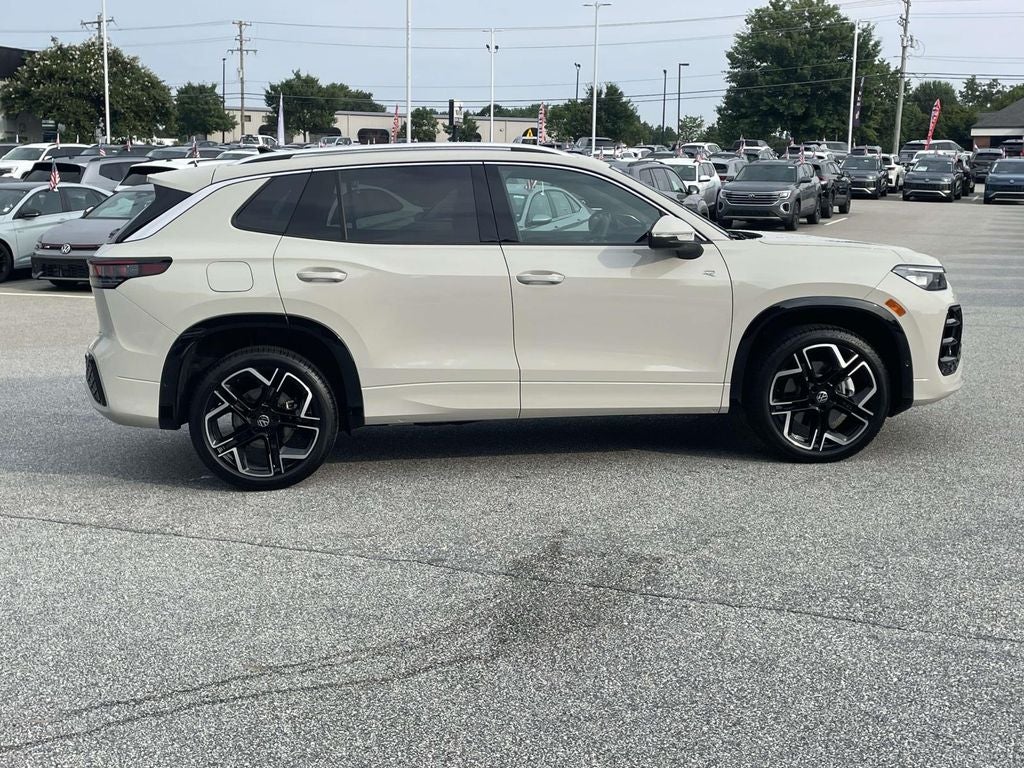 2026 Volkswagen Tiguan 2.0T SEL R-Line Turbo
