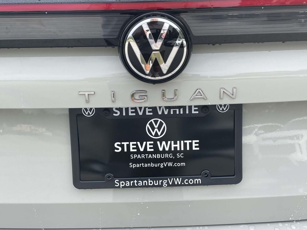 2026 Volkswagen Tiguan 2.0T SEL R-Line Turbo