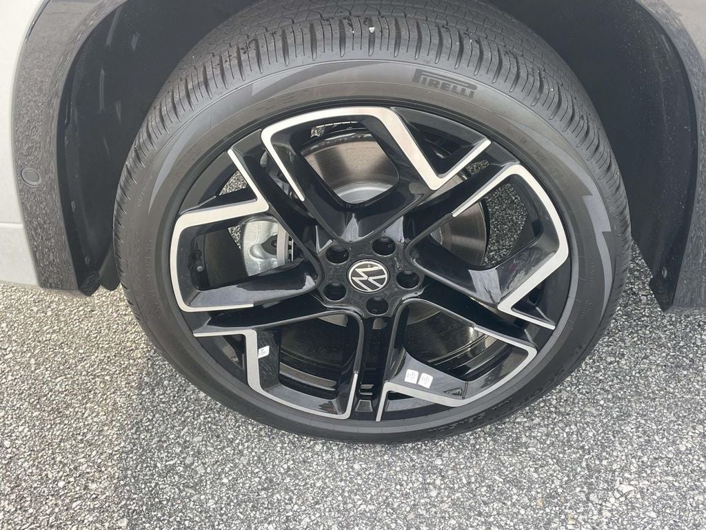 2026 Volkswagen Tiguan 2.0T SEL R-Line Turbo