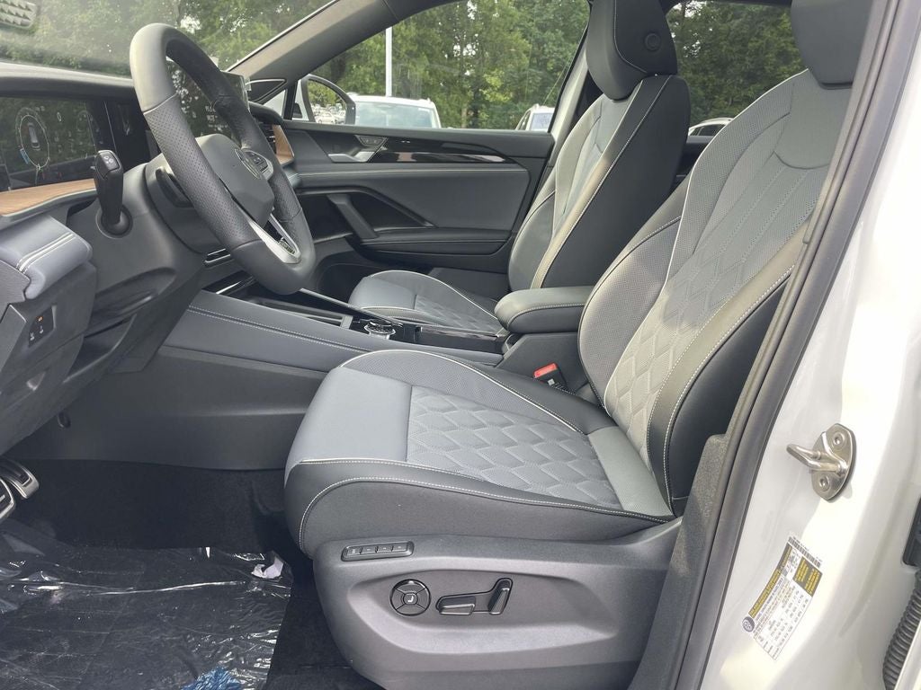 2026 Volkswagen Tiguan 2.0T SEL R-Line Turbo