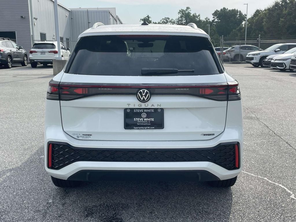 2026 Volkswagen Tiguan 2.0T SEL R-Line Turbo