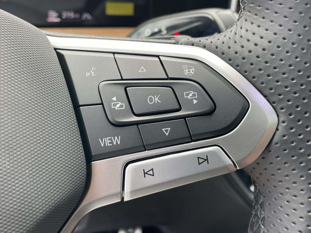 2026 Volkswagen Tiguan 2.0T SEL R-Line Turbo