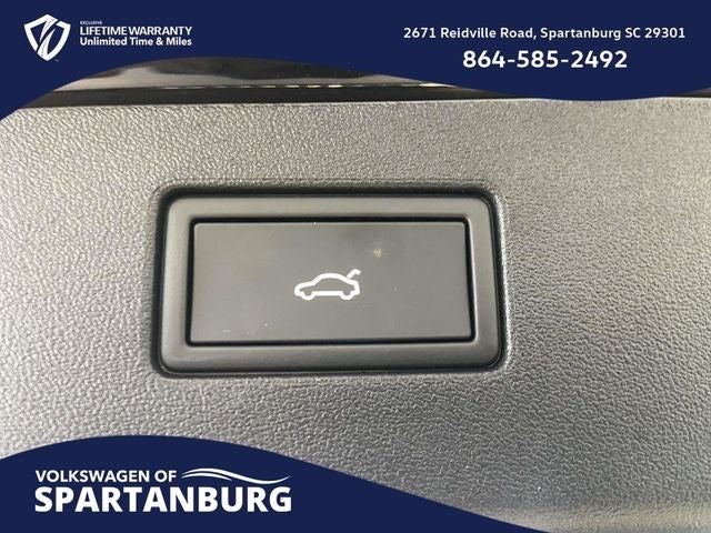 2026 Volkswagen Tiguan 2.0T SEL R-Line Turbo