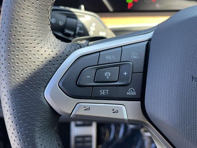 2026 Volkswagen Tiguan 2.0T SEL R-Line Turbo