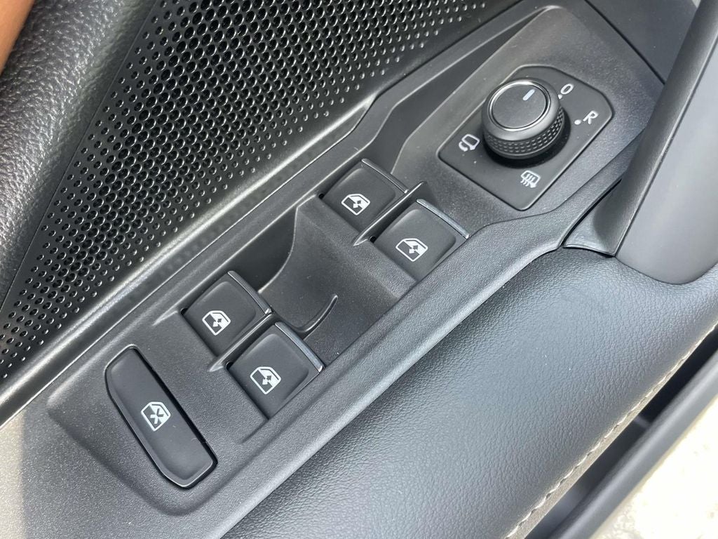 2026 Volkswagen Tiguan 2.0T SEL R-Line Turbo