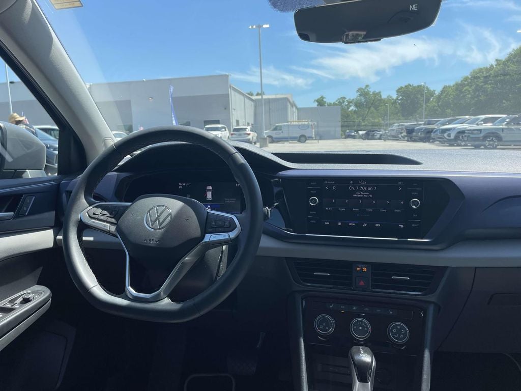 2023 Volkswagen Taos 1.5T SE
