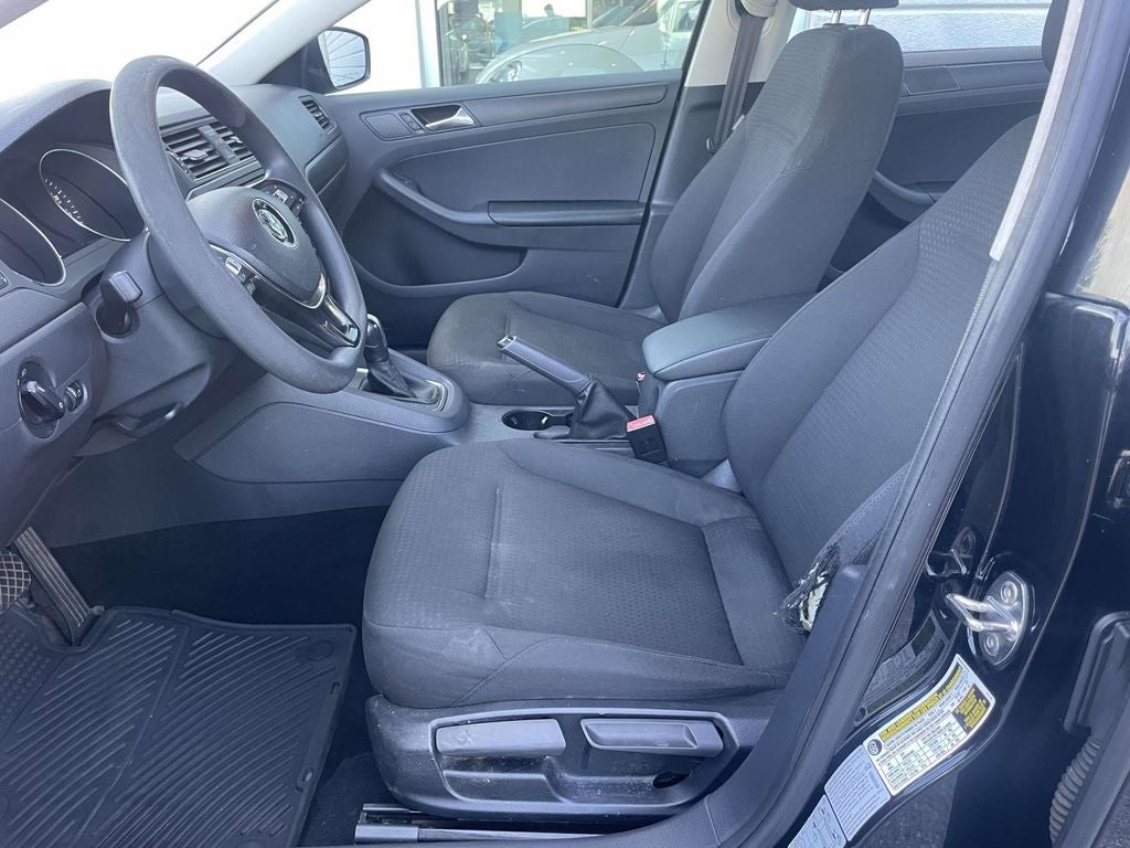 2015 Volkswagen Jetta 2.0L S w/Technology