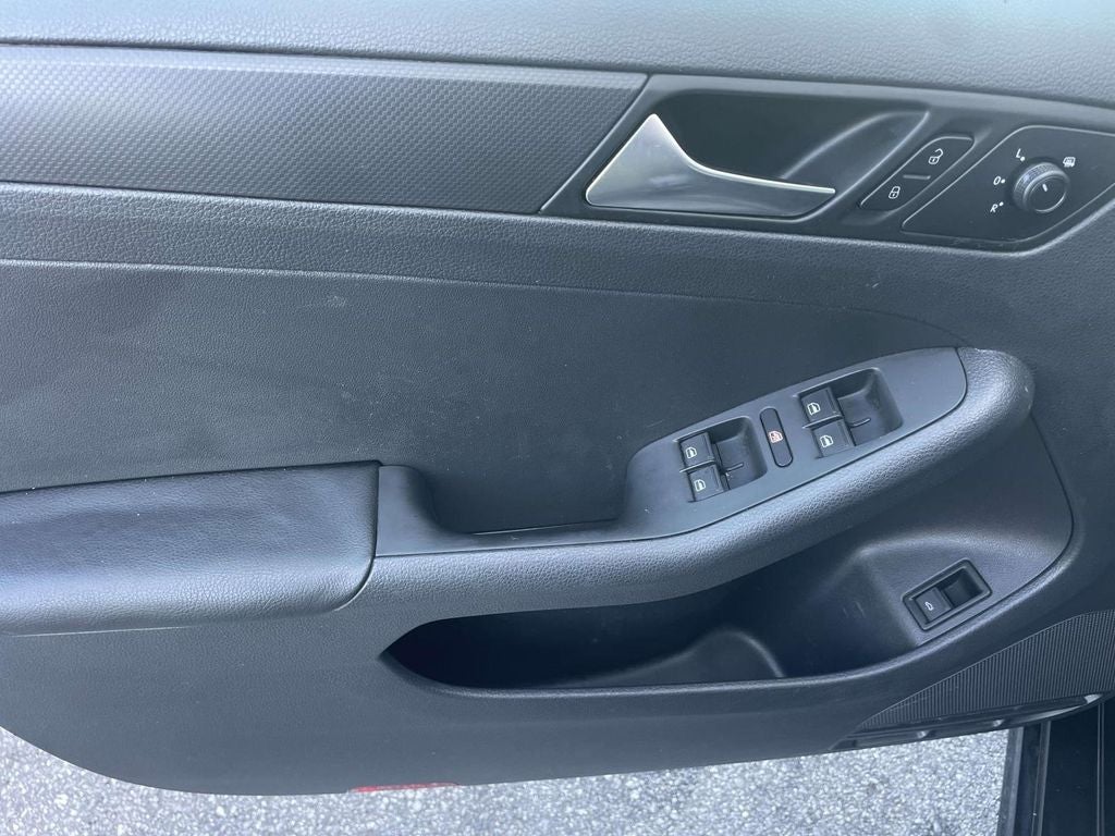 2015 Volkswagen Jetta 2.0L S w/Technology