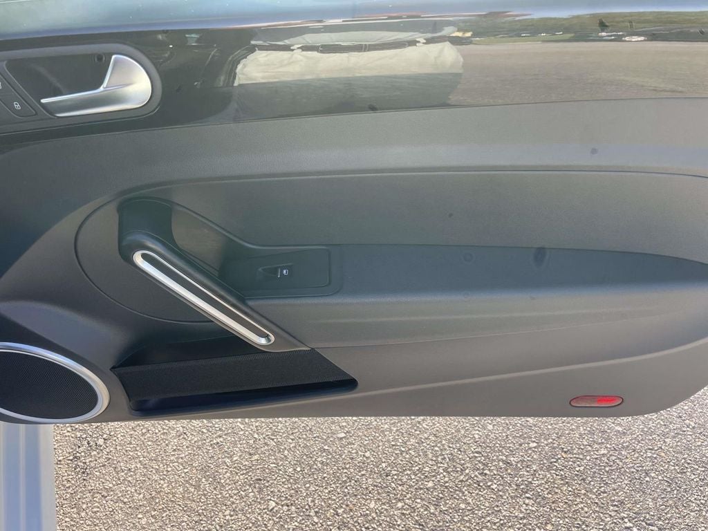 2019 Volkswagen Beetle Convertible Base