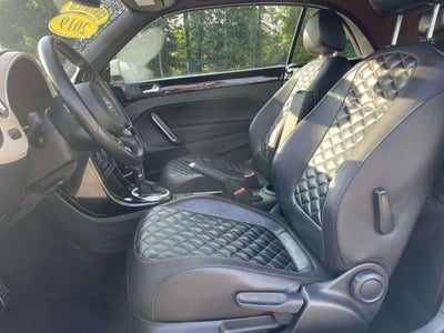 2019 Volkswagen Beetle Convertible Base