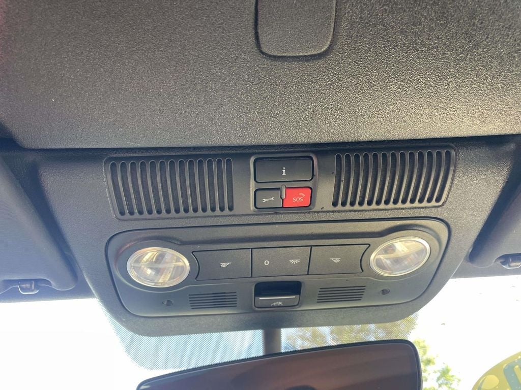 2019 Volkswagen Beetle Convertible Base