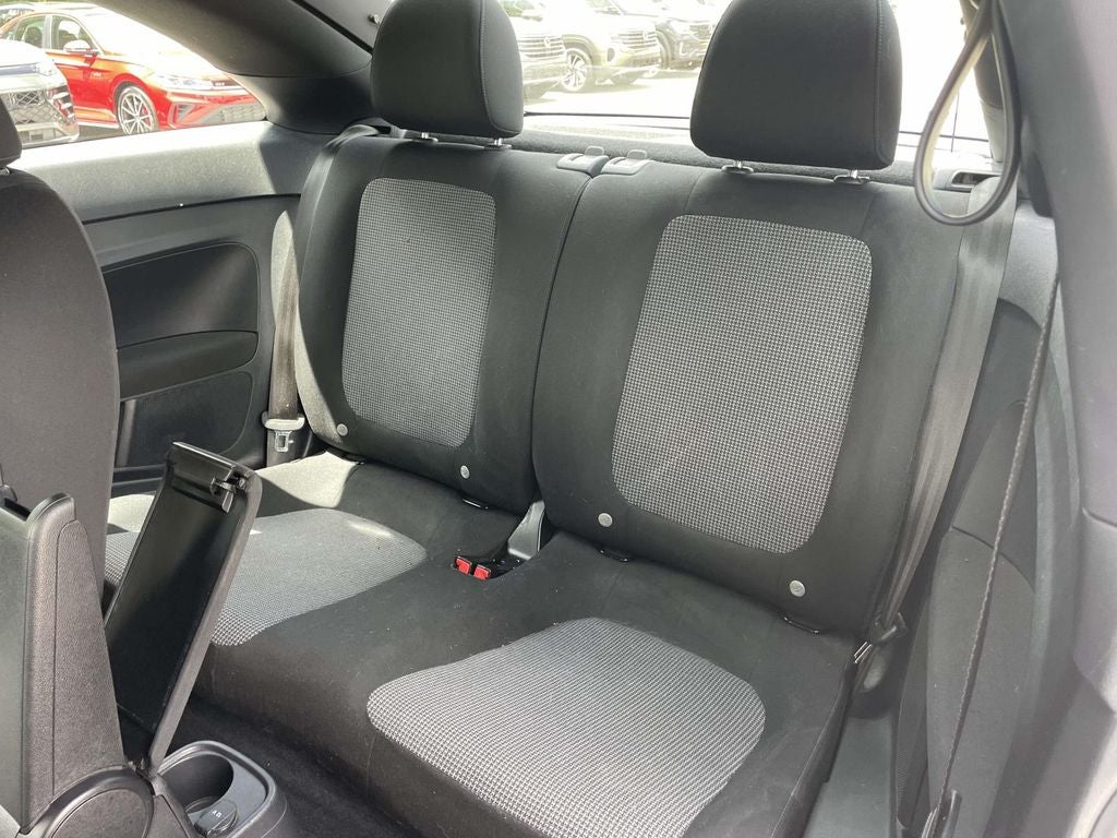 2018 Volkswagen Beetle Base