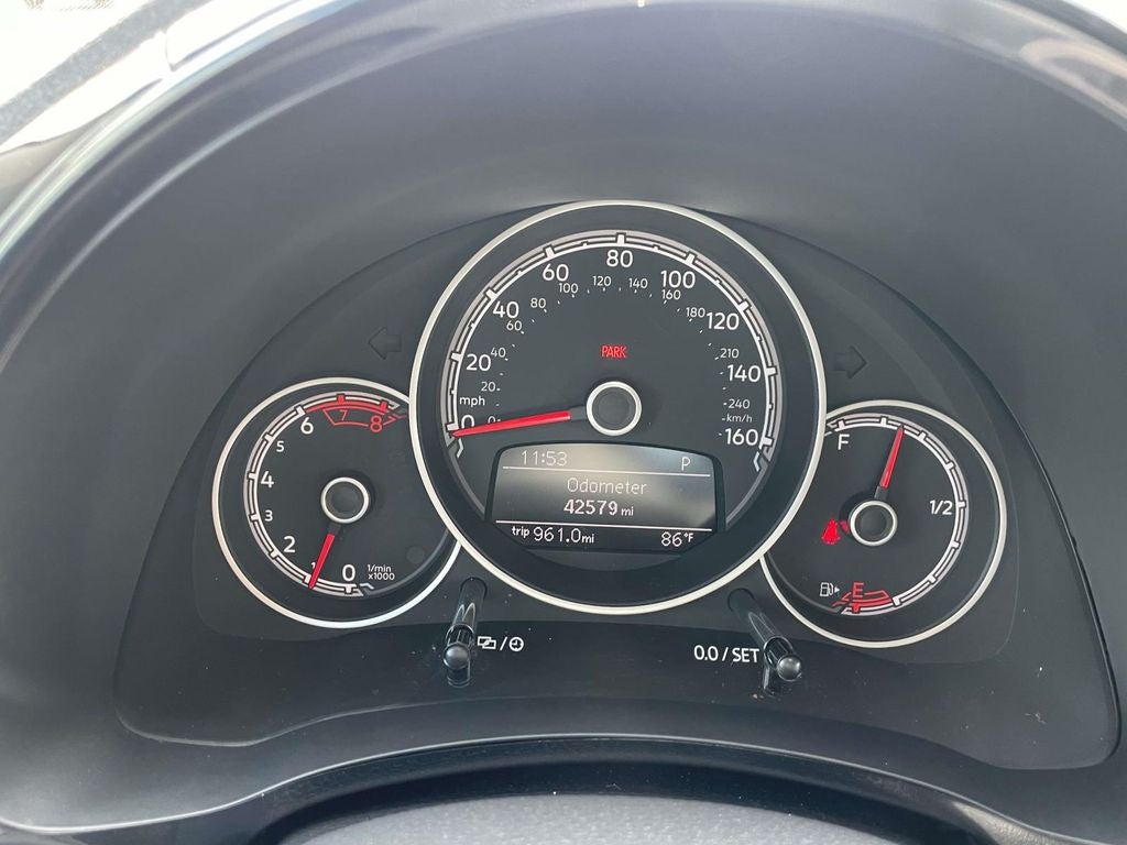 2018 Volkswagen Beetle Base