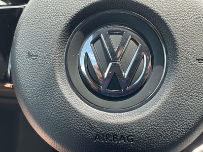 2018 Volkswagen Beetle Base