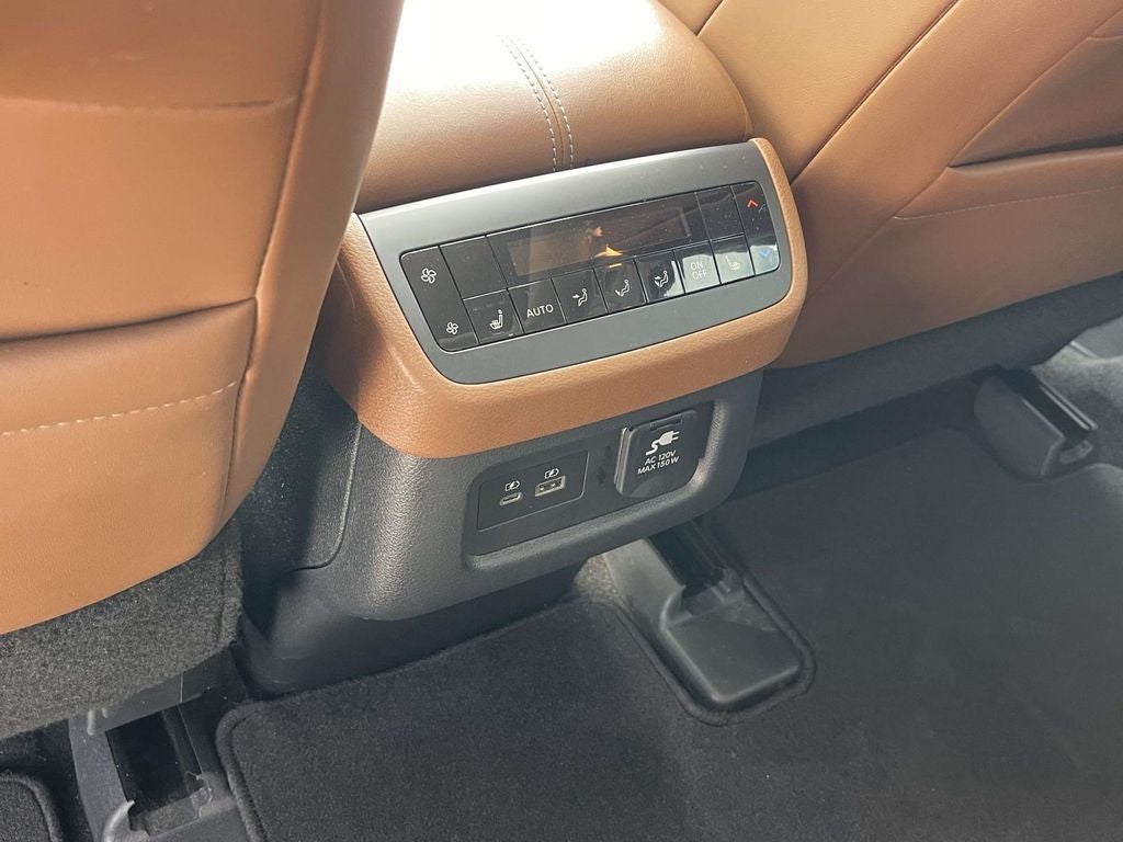 2022 Nissan Pathfinder Platinum