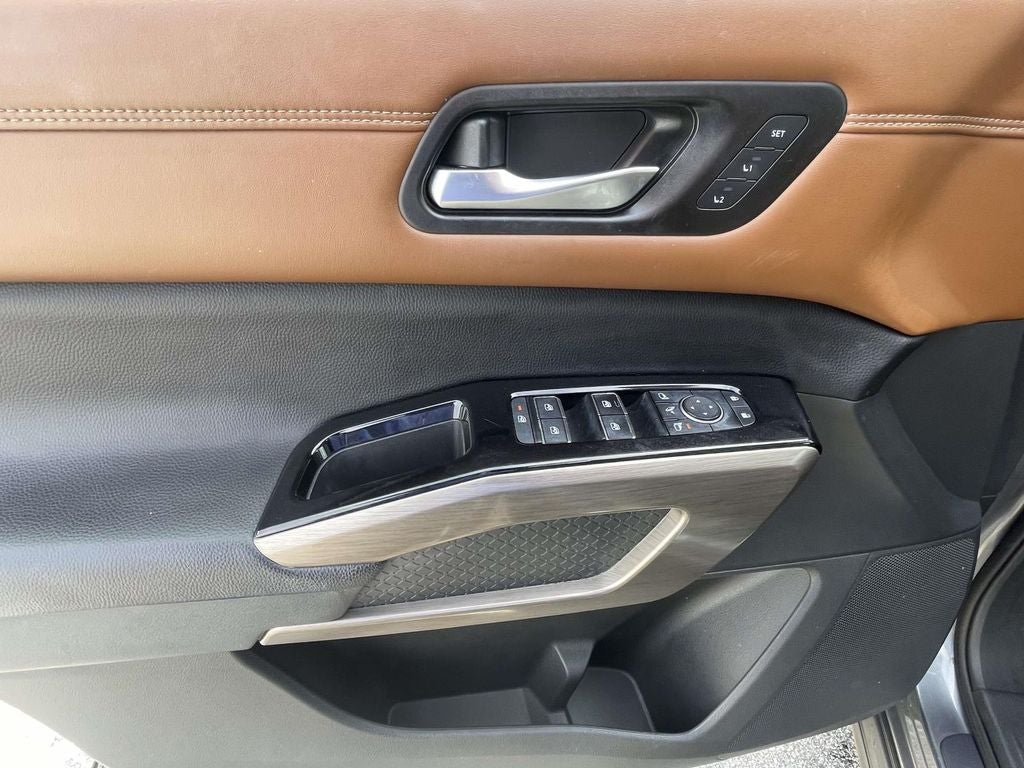 2022 Nissan Pathfinder Platinum