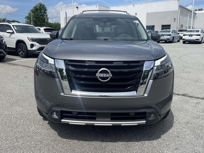 2022 Nissan Pathfinder Platinum