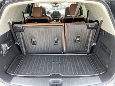 2022 Nissan Pathfinder Platinum