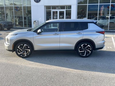 2022 Mitsubishi Outlander SE