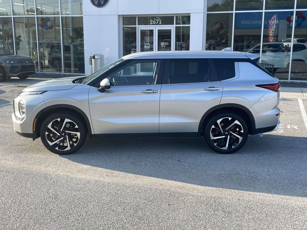 2022 Mitsubishi Outlander SE