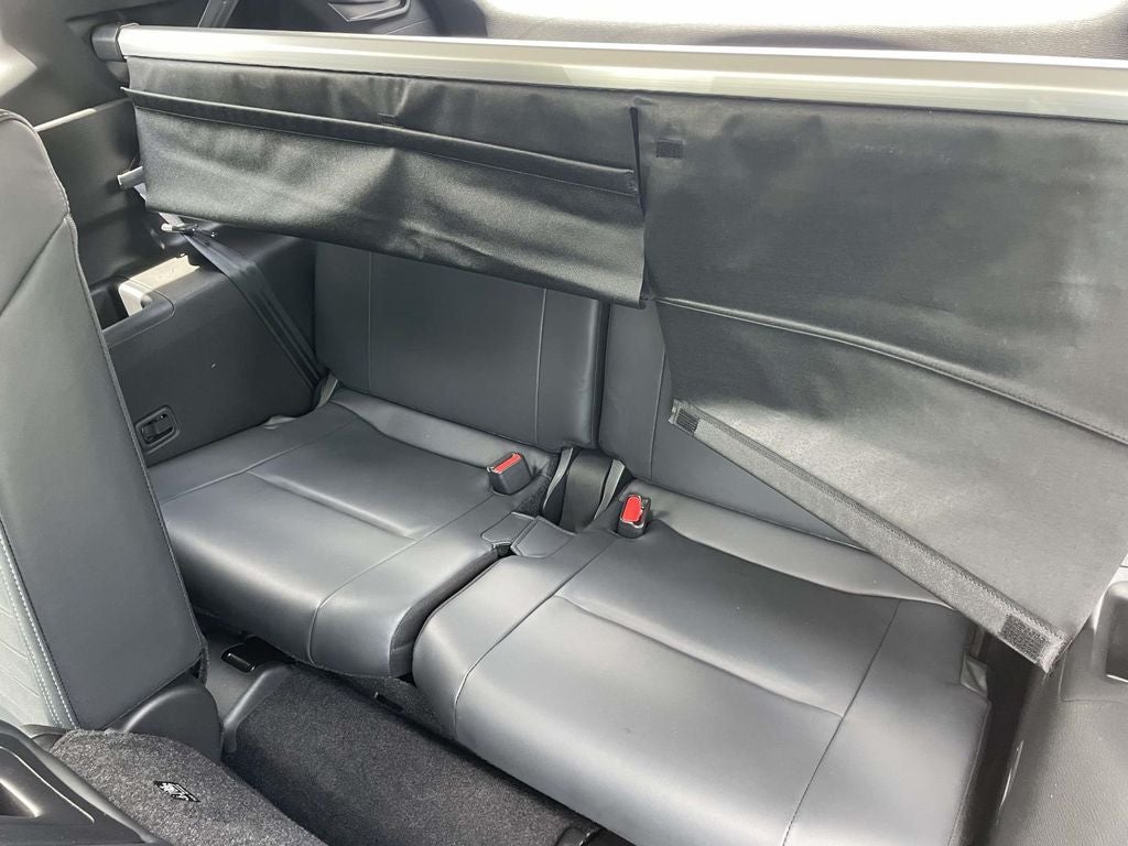 2024 Mitsubishi Outlander Base