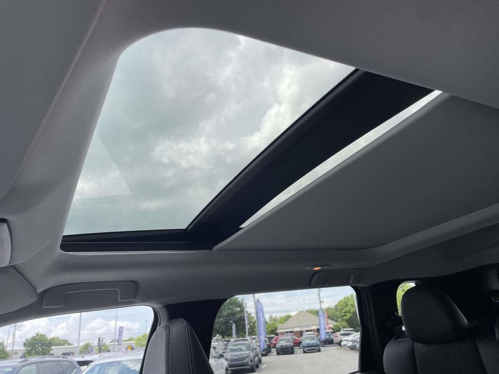 2024 Mitsubishi Outlander Base