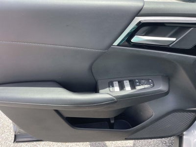 2024 Mitsubishi Outlander Base