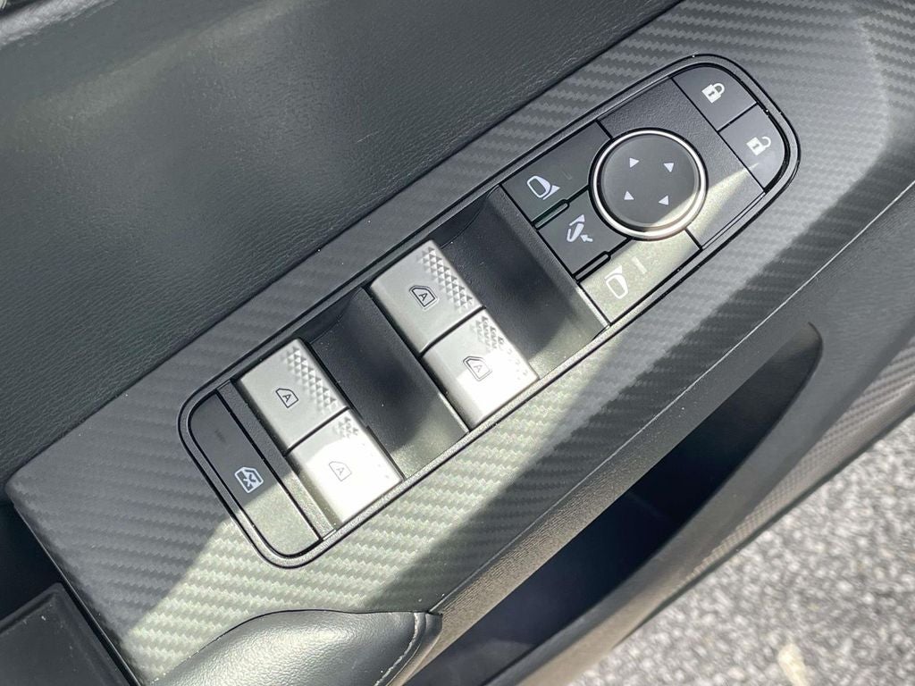2024 Mitsubishi Outlander Base