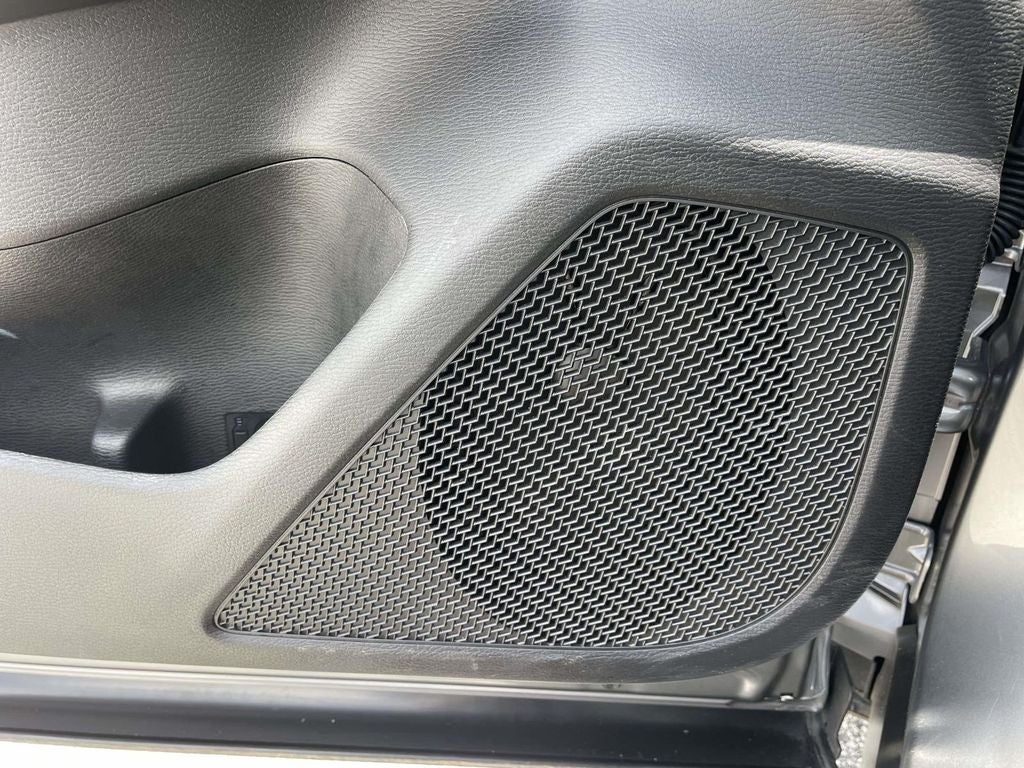 2024 Mitsubishi Outlander Base