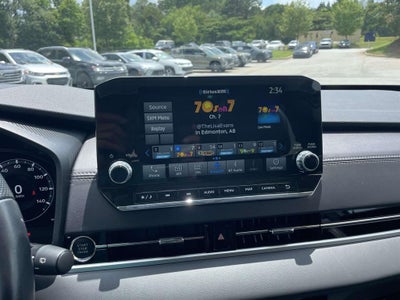 2024 Mitsubishi Outlander Base