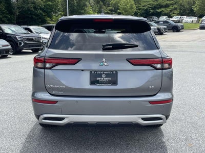 2024 Mitsubishi Outlander Base