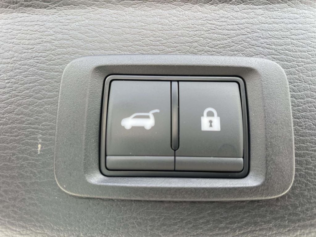 2024 Mitsubishi Outlander Base
