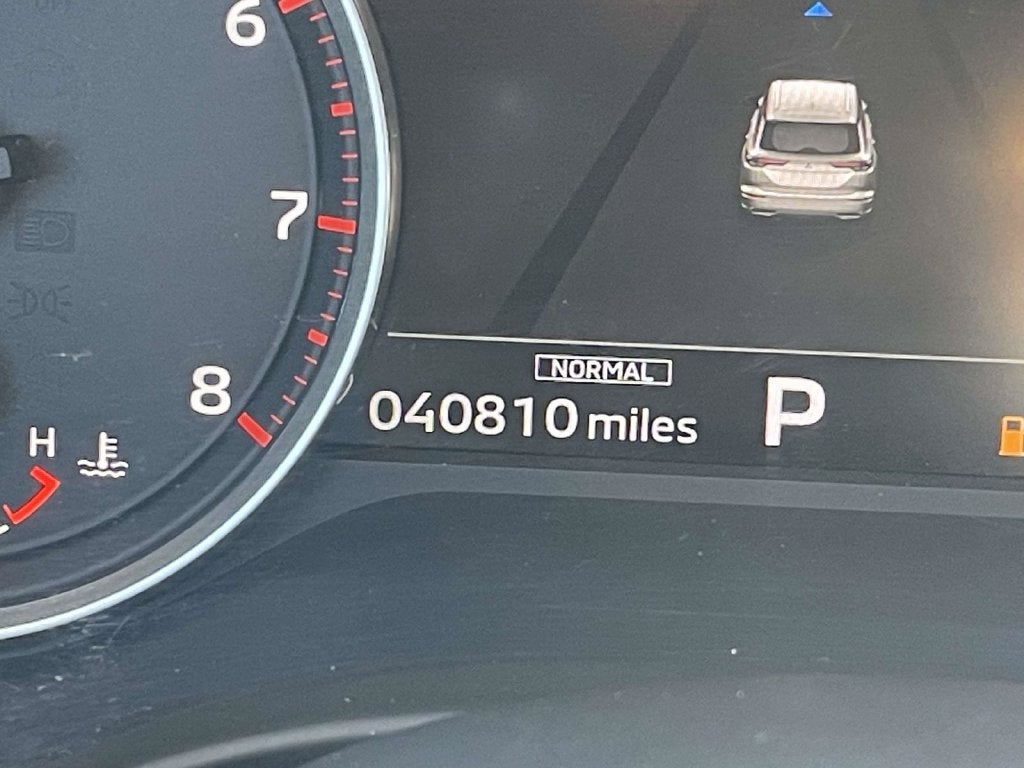 2022 Mitsubishi Outlander Base