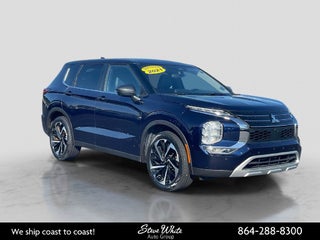 2022 Mitsubishi Outlander Base