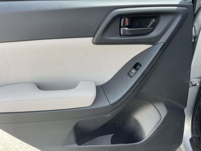 2015 Subaru Forester 2.5i