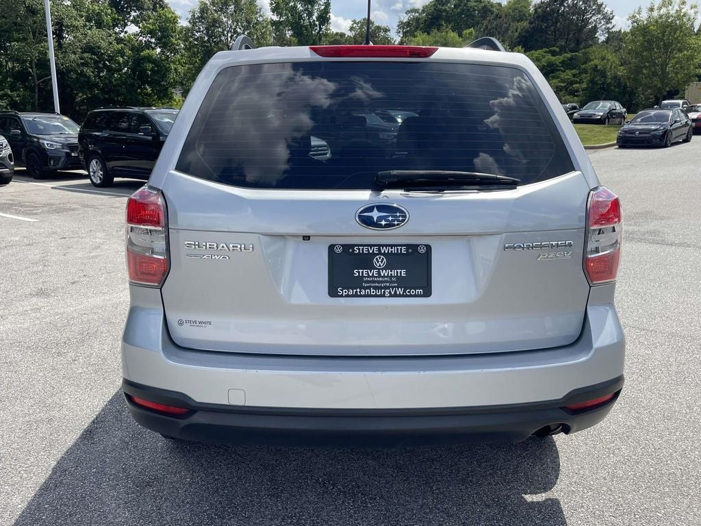 2015 Subaru Forester 2.5i