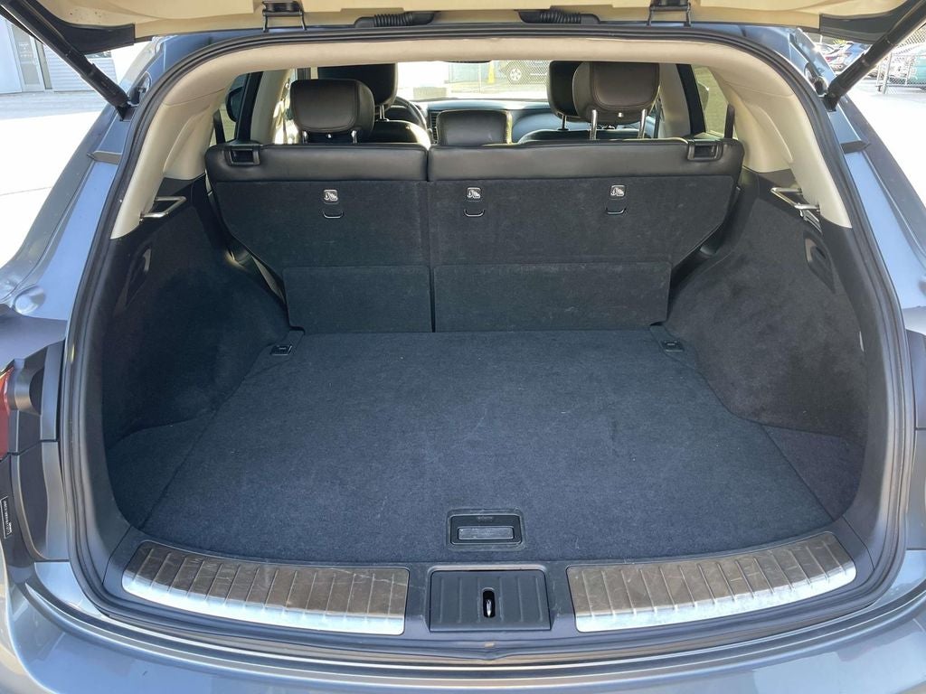 2017 INFINITI QX70 Base