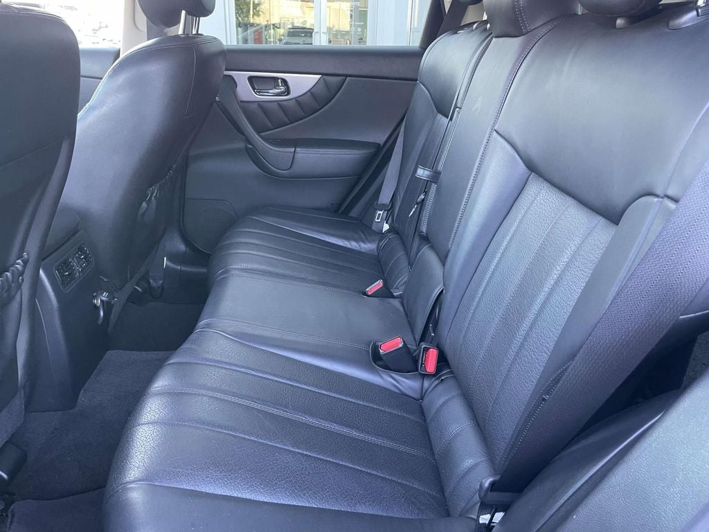 2017 INFINITI QX70 Base