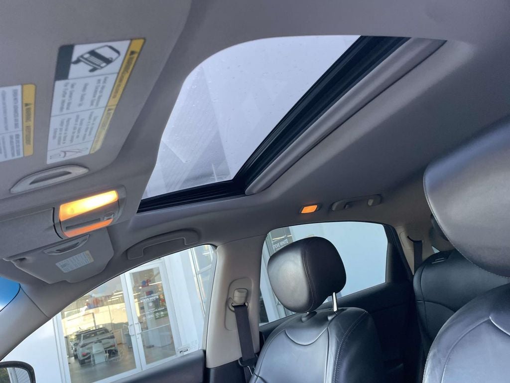 2017 INFINITI QX70 Base