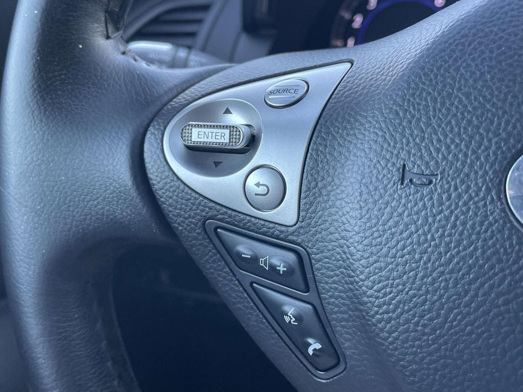 2017 INFINITI QX70 Base