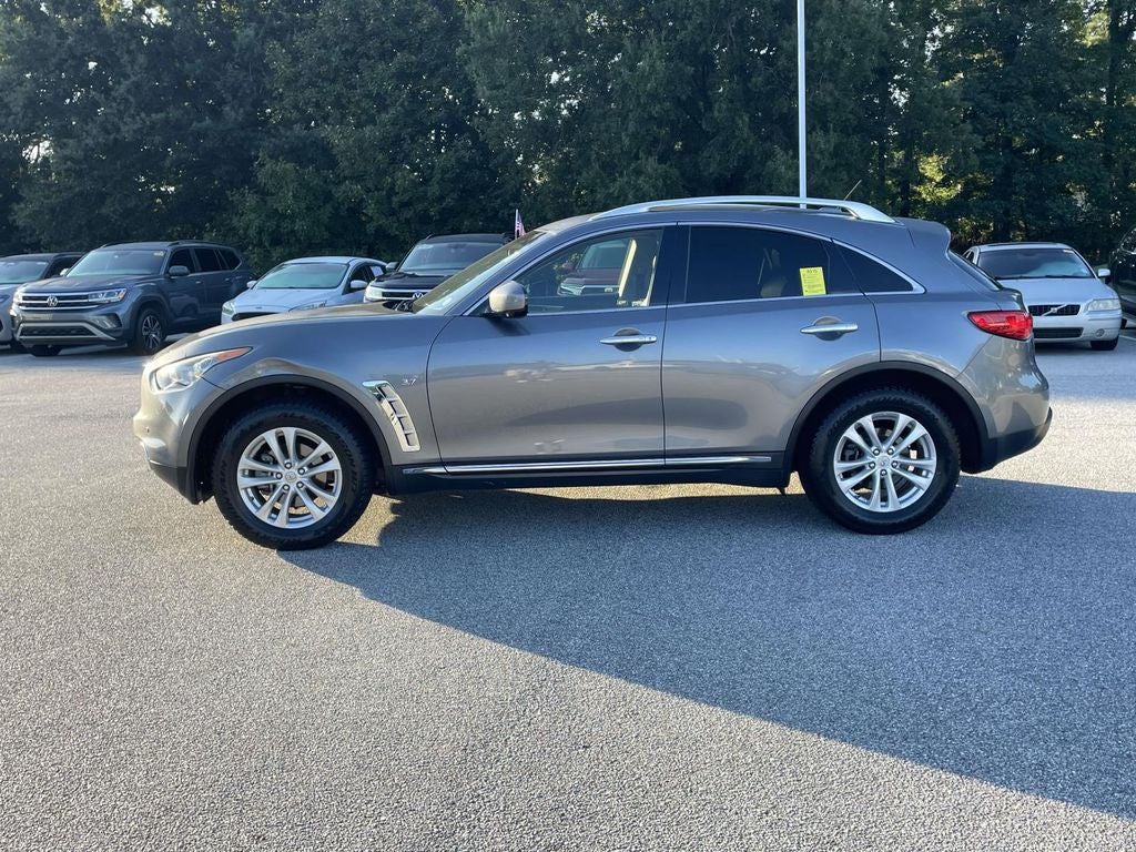 2017 INFINITI QX70 Base