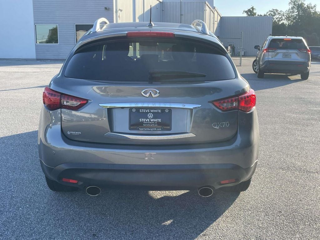 2017 INFINITI QX70 Base