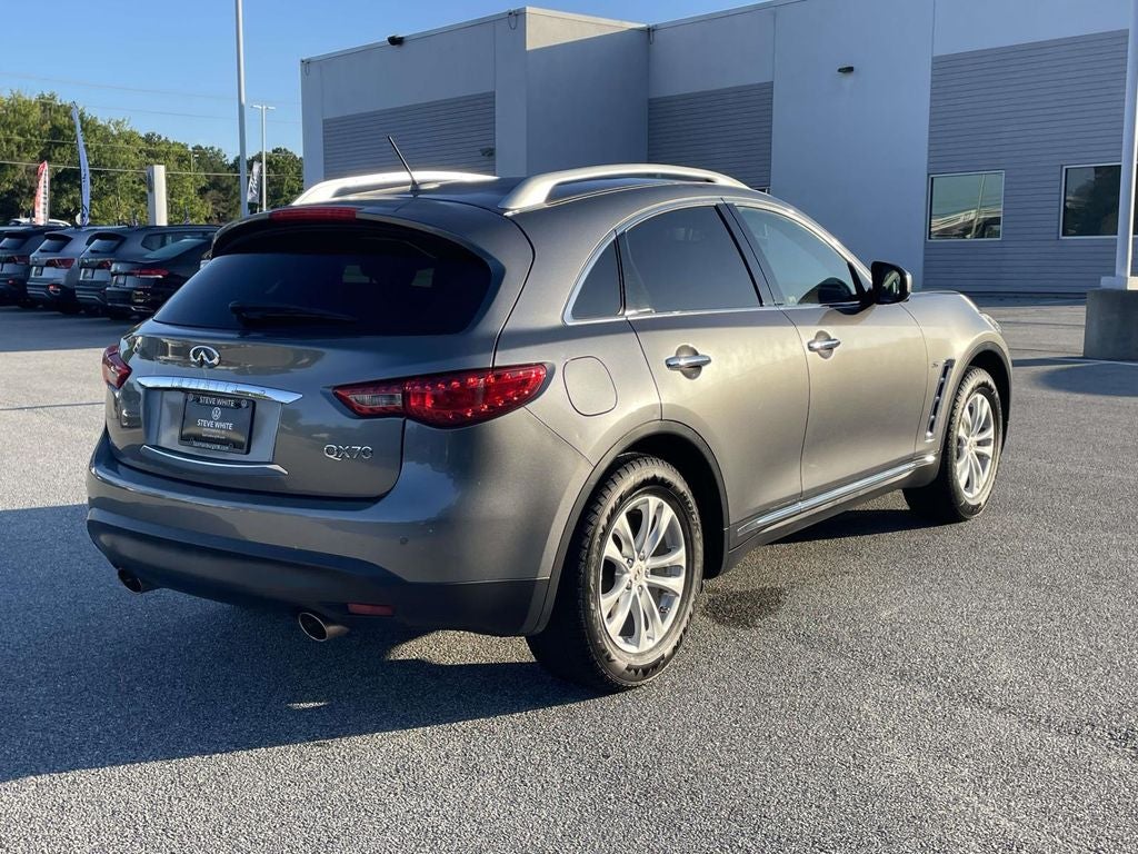 2017 INFINITI QX70 Base