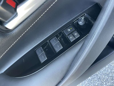 2024 Toyota Corolla Hatchback SE