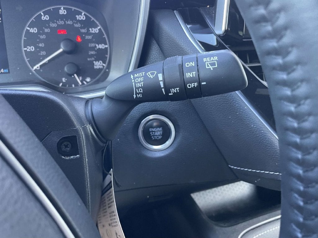 2024 Toyota Corolla Hatchback SE
