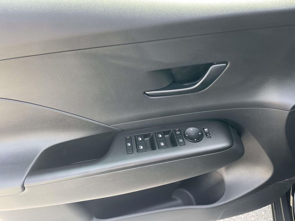 2025 Hyundai Kona SEL Convenience