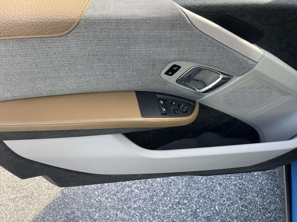 2016 BMW i3 with Range Extender Giga World