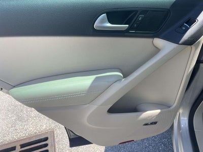 2014 Volkswagen Tiguan SEL 4Motion