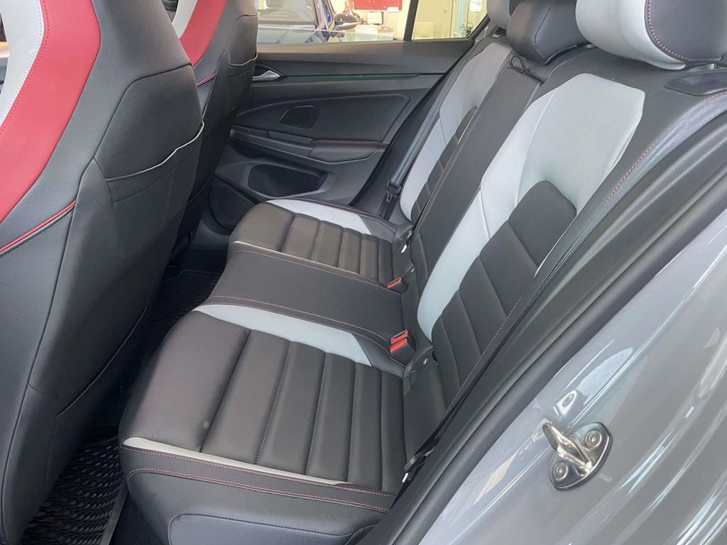 2024 Volkswagen Golf GTI Autobahn